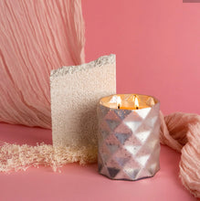 Load image into Gallery viewer, Candle #040