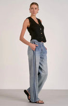 Load image into Gallery viewer, Jojo Track Sweatpants Jean