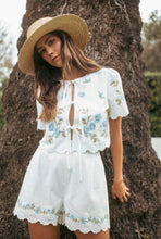Load image into Gallery viewer, Blue Floral Embroidery Short Set