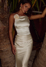 Load image into Gallery viewer, *Preorder* Pianni Maxi Dress- Cream