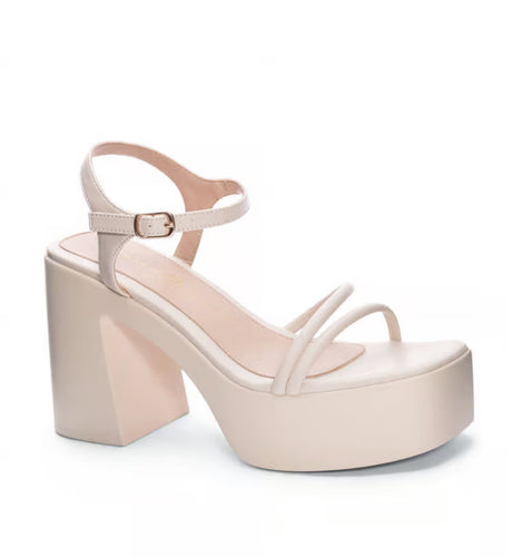 Avianna Smooth Cream Heel