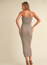 Load image into Gallery viewer, Taupe Ribbed Midi Dress