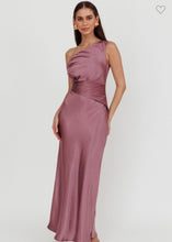 Load image into Gallery viewer, Grape Maci Maxi Dress