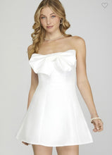 Load image into Gallery viewer, Strapless A Line Bow Mini Dress