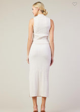 Load image into Gallery viewer, Beige Cable Knit Skirt