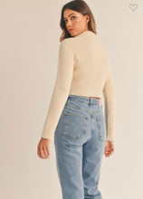 Load image into Gallery viewer, Button Crop Sweater