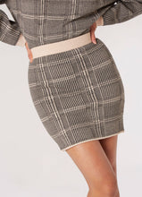 Load image into Gallery viewer, Prince Of Wales Check Sweater Skirt