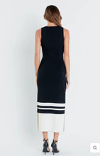 Load image into Gallery viewer, Knit Block Maxi Dress