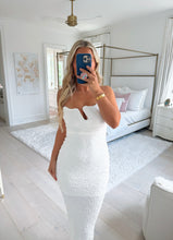 Load image into Gallery viewer, White Textured Strapless Midi Dress