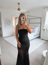 Load image into Gallery viewer, Black Strapless Stunner Maxi Dress