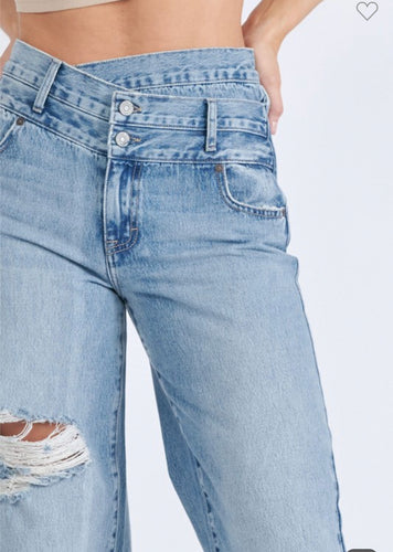 Logan High Rise Dad Jeans