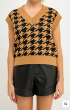 Load image into Gallery viewer, Houndstooth Sweater Vest