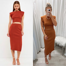 Load image into Gallery viewer, Side Slit Knit Skirt