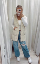 Load image into Gallery viewer, Cream Puffer Vest