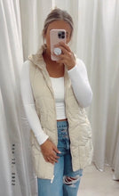 Load image into Gallery viewer, Cream Puffer Vest